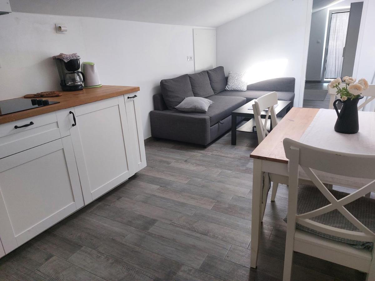 Apartmani Popovic Porec Exterior photo