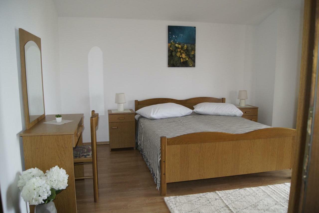 Apartmani Popovic Porec Exterior photo