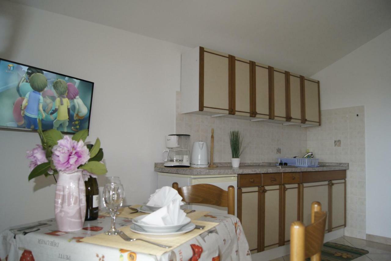 Apartmani Popovic Porec Exterior photo