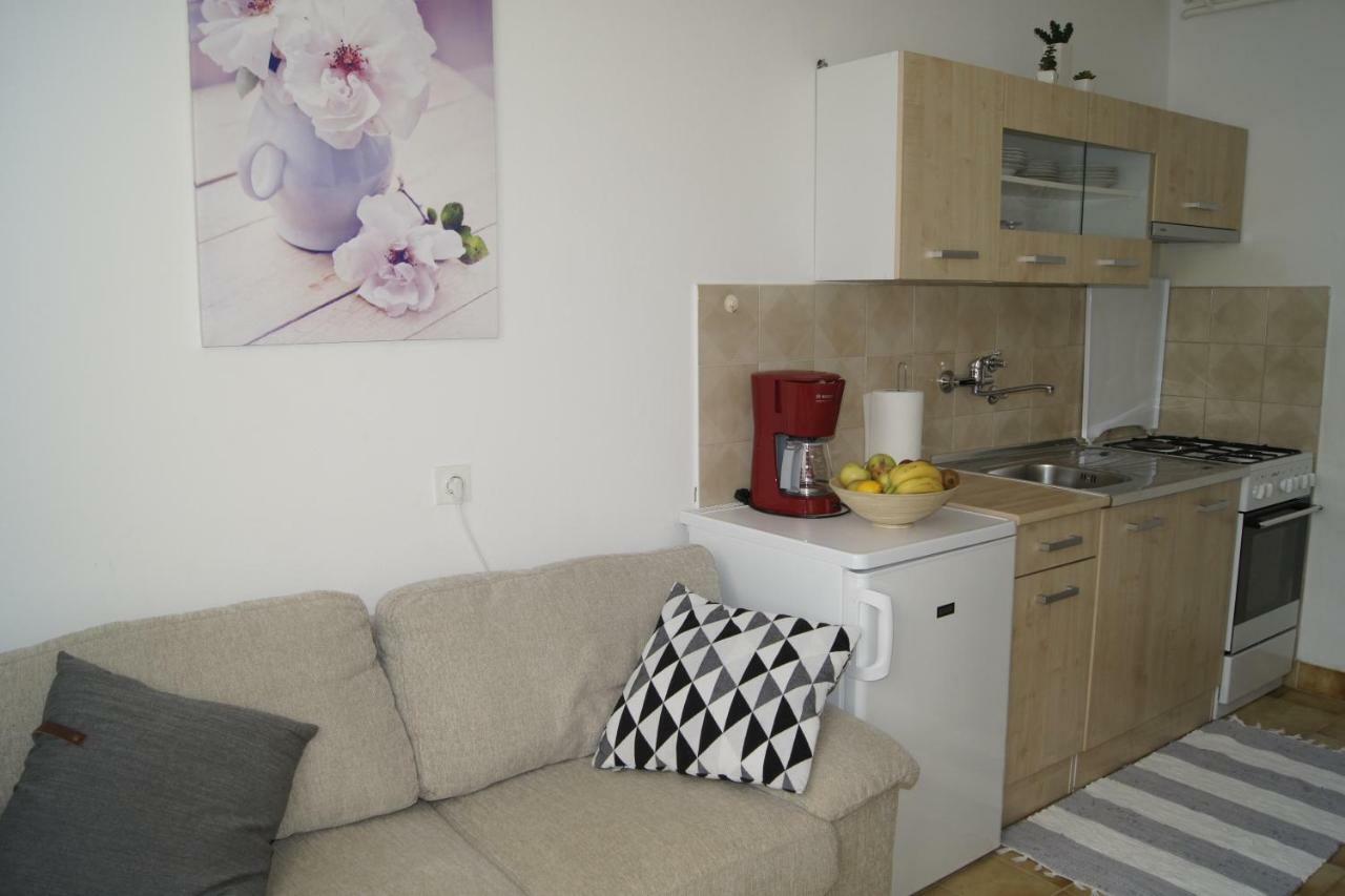 Apartmani Popovic Porec Exterior photo